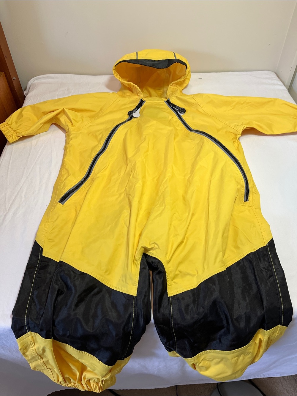 24M Calikids muddy buddy, waterproof rainsuit